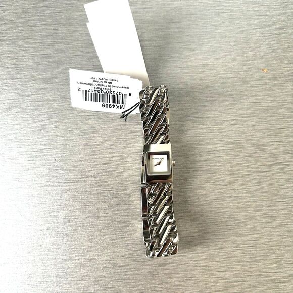 Michael Kors Women's Silver Tone Chain Darrington Mini White Dial Watch MK4909 - Picture 4 of 9